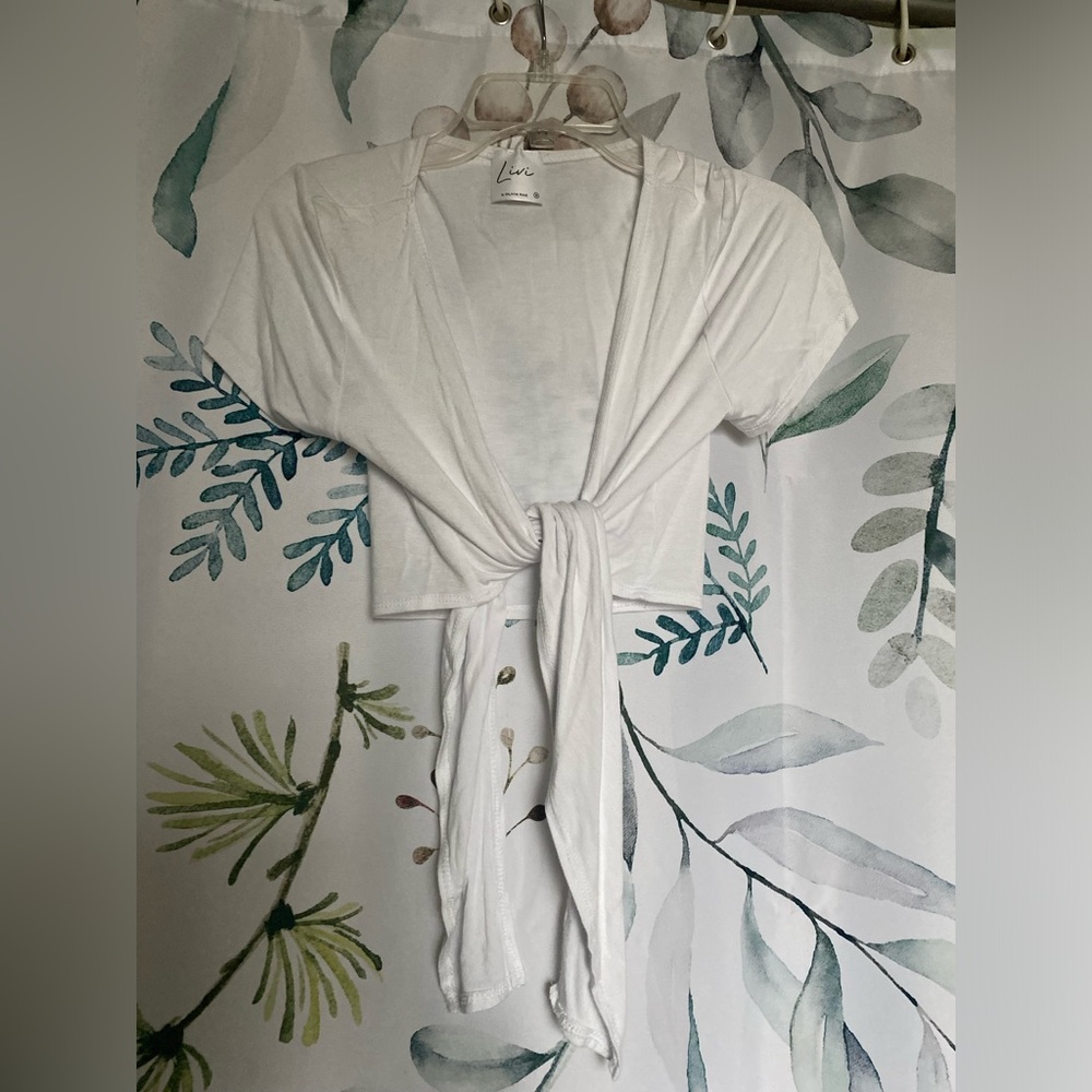 Livi Brand Wrap Top Beach Cover Up Medium
